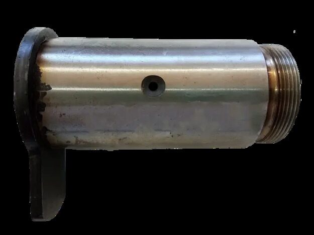 Ось 94268334 крепления Г/ц рукояти СФ-65 (нижняя)